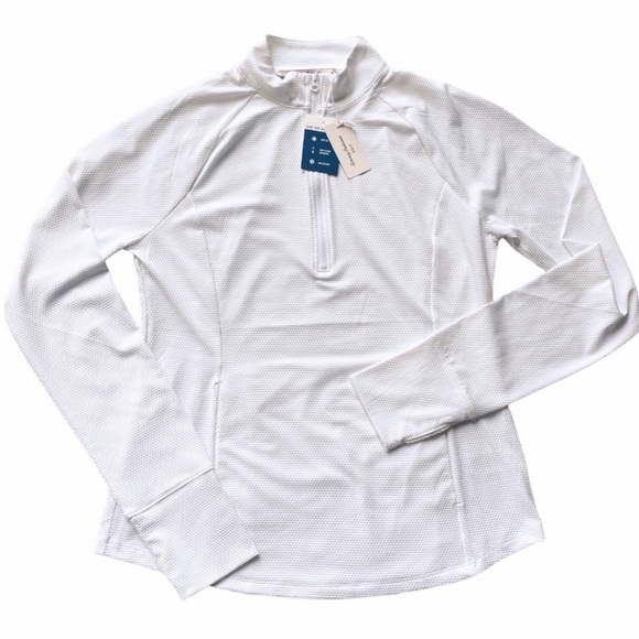 Tommy Bahama Women’s Golf Top Quarter Zip Pullover - Picture 2 of 5